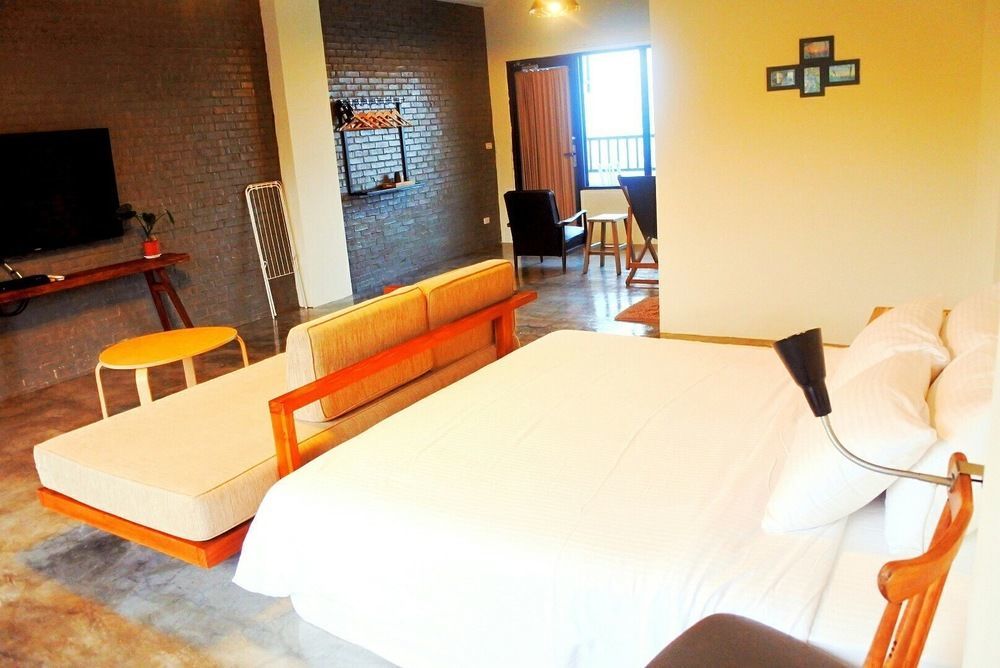 Lugo Hotel Manzhou Buitenkant foto